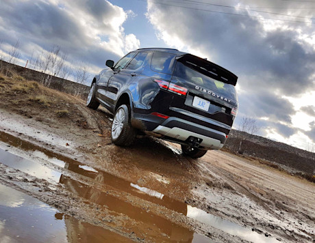 Editorial 2018 land rover discovery hse luxury td6 06 jp