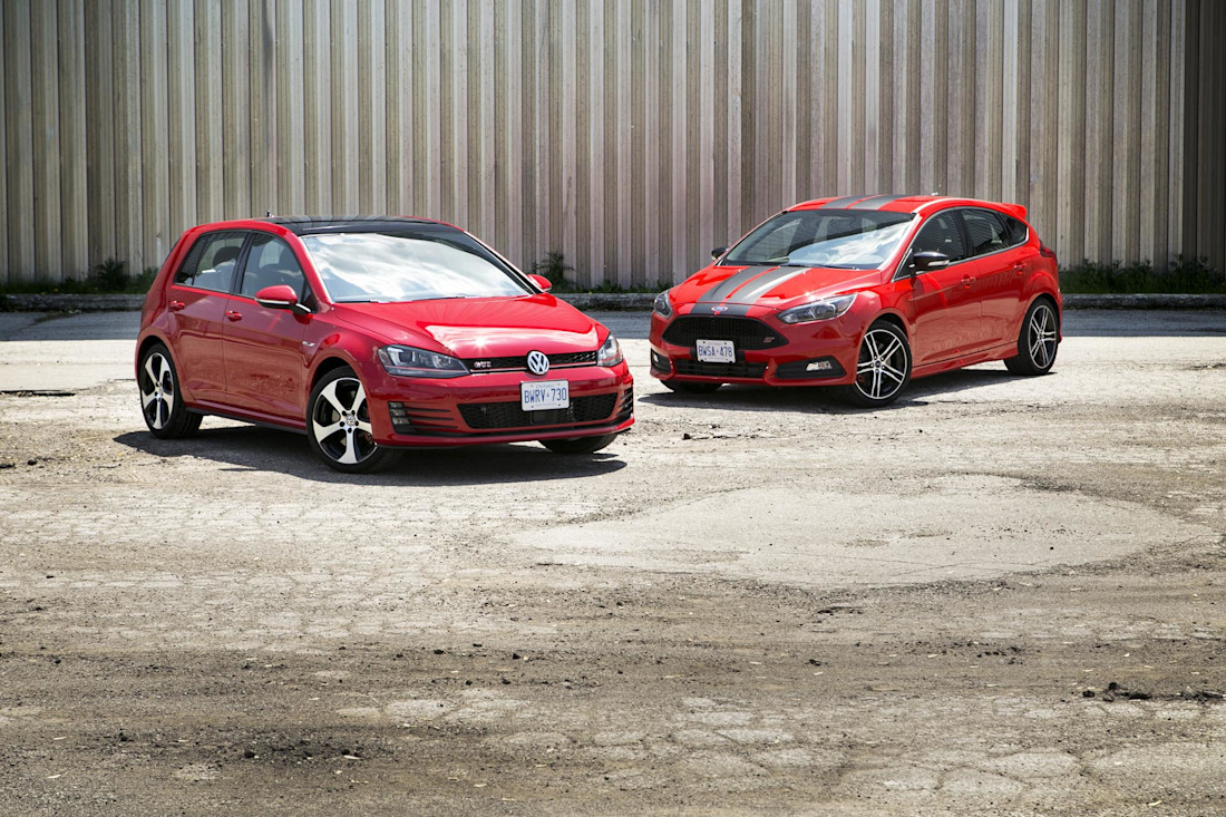 Editorial 2015 ford focus st vs volkswagen golf gti jw 01