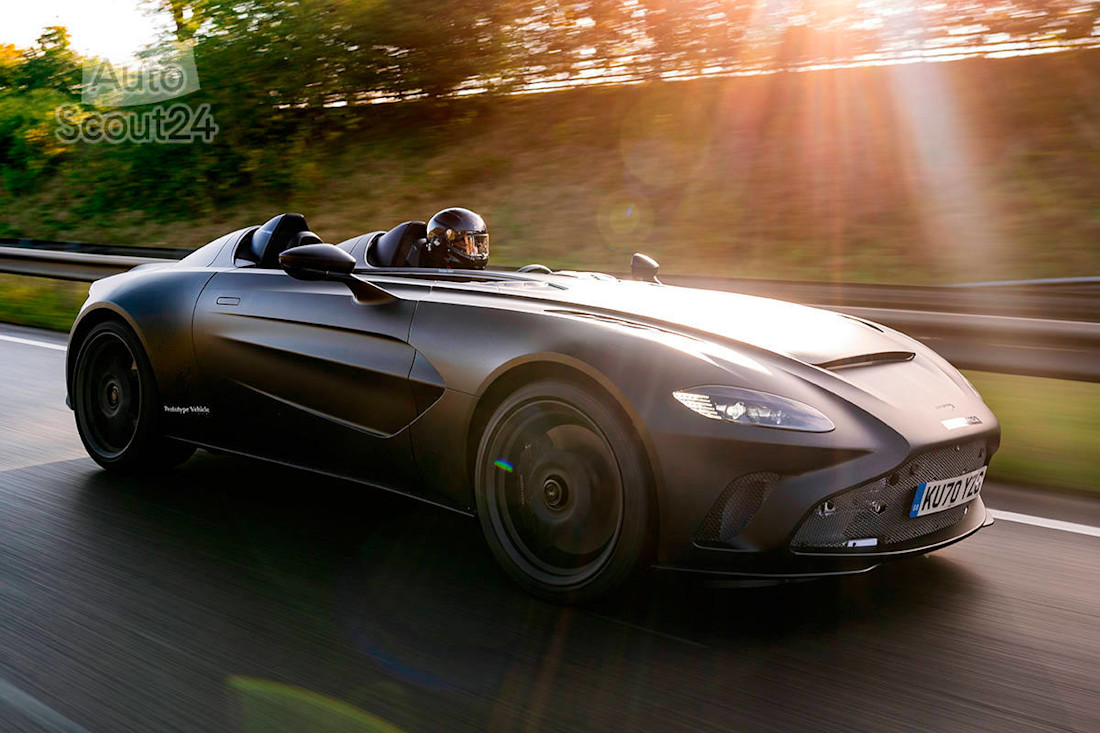 Aston Martin V12 Speedster Prototipo 2020 (1).jpg