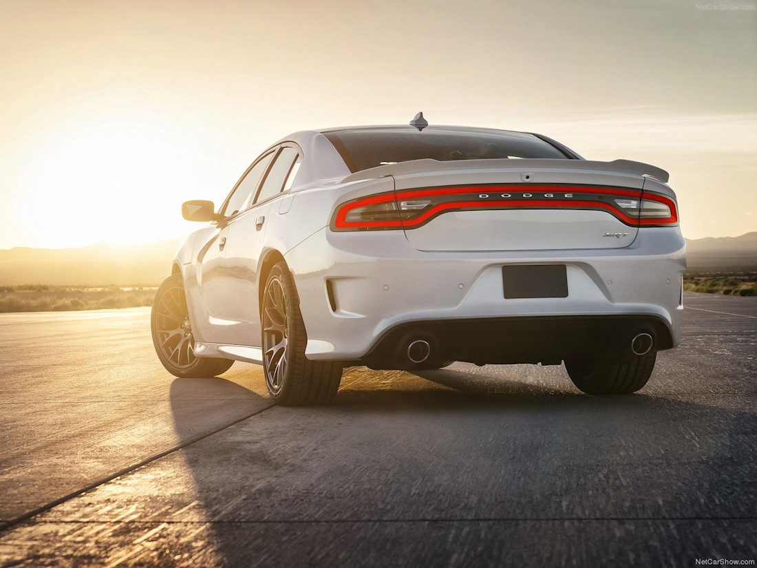 Dodge-Charger_SRT_Hellcat-2015-1600-2a