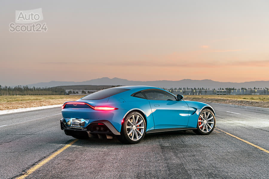 Armored-Aston-Martin-Vantage-13.jpg