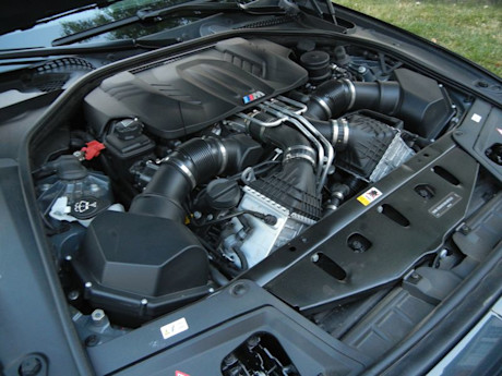 Editorial 2012 bmw m5 jy 011 5983