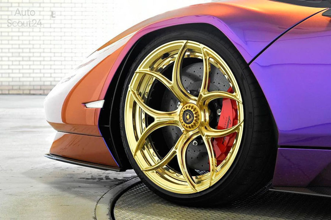 Lamborghini-Countach-LPI-800-4-pintura-tuning (13).jpg