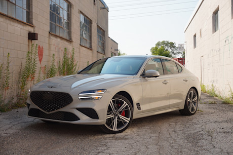 Editorial 2025 genesis g70 jl 14