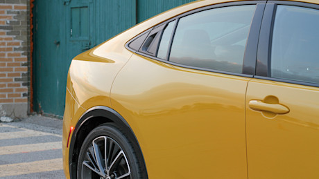 2025 Toyota Prius vs Honda Civic Hybrid Comparison Test Image