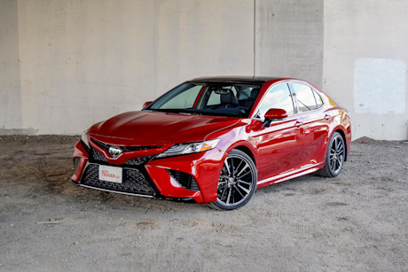 Editorial 2020 toyota camry xse awd 02 sha