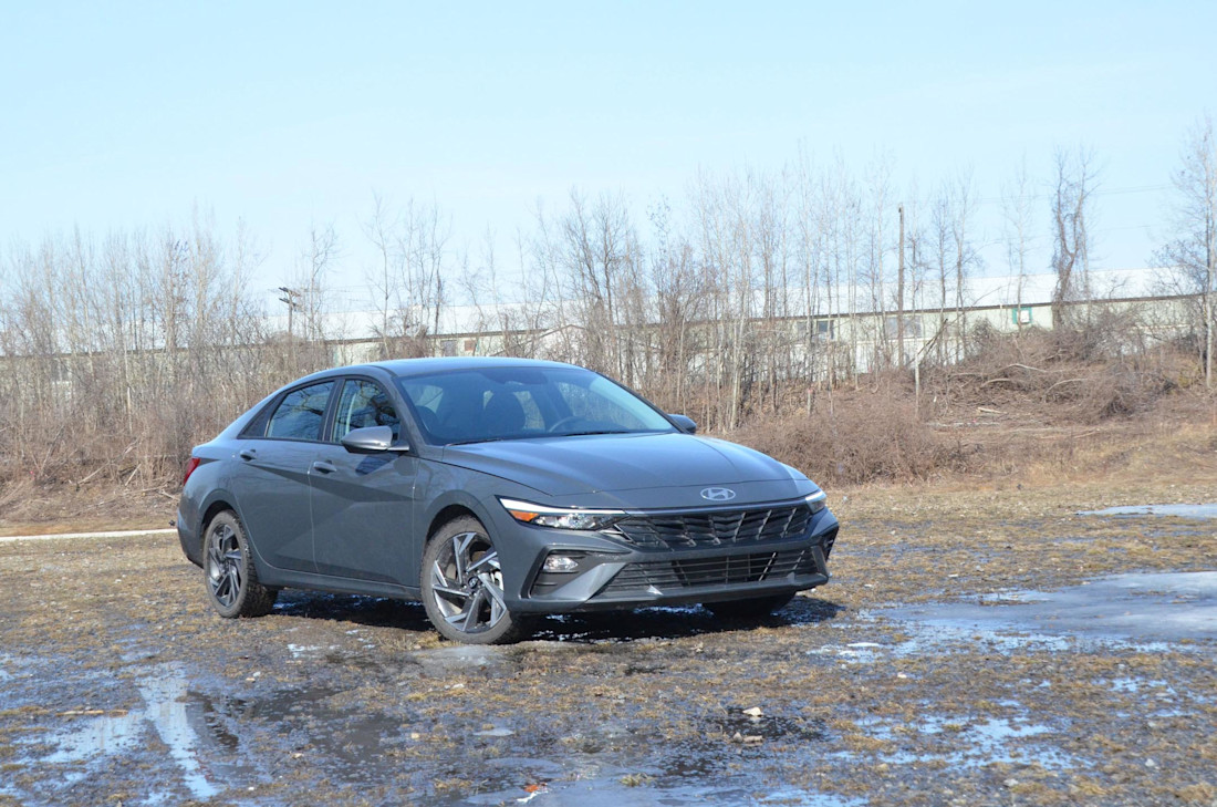 Hyundai Elantra 2024 : essai routier