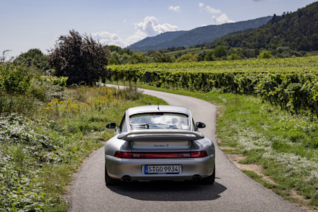 Editorial 1998 porsche 911 turbo s 993 6
