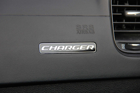 Editorial 2019 dodge charger sxt awd 36 dw