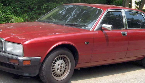 Jaguar Xj40