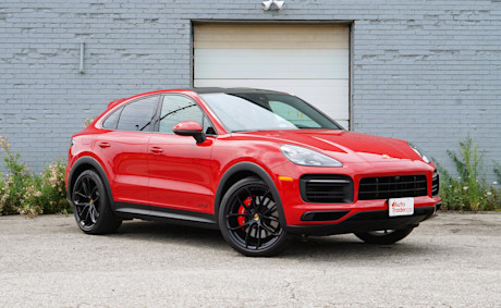 Editorial 2021 porsche cayenne gts coupe 02 jl