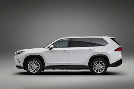 Editorial 2024 toyota grandhighlander windchillpearl 005