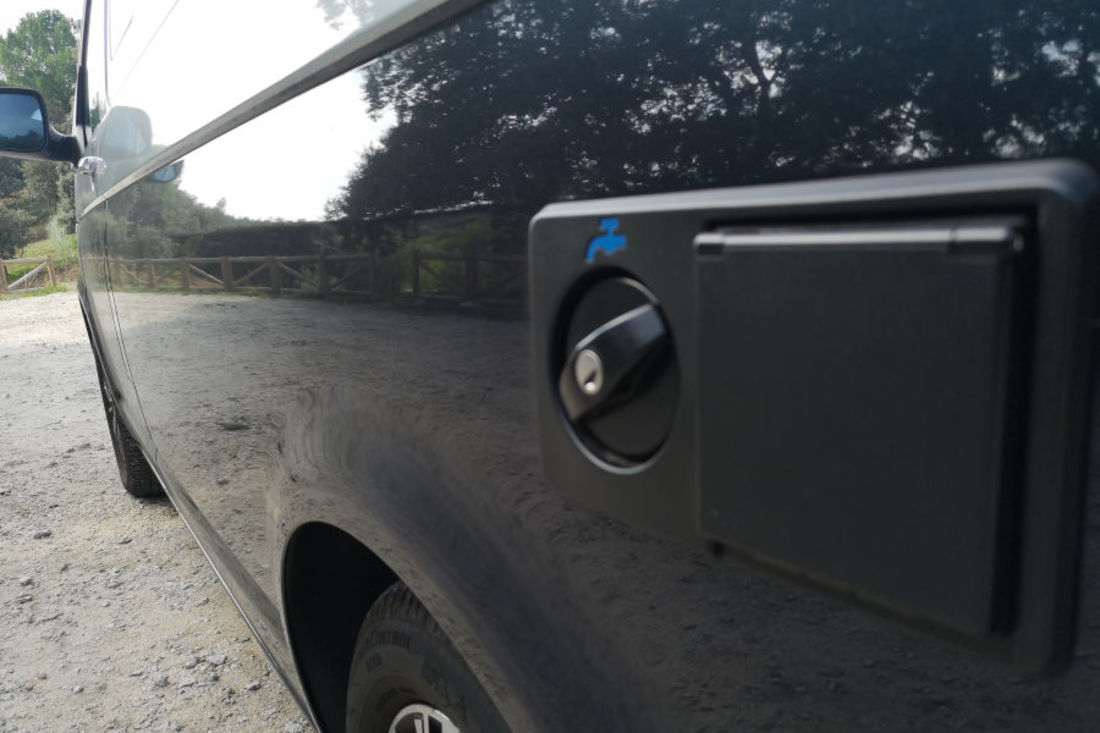 Volkswagen-california-ocean-2023-autoscout24 (24).jpg