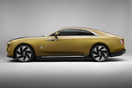 Rolls-Royce-Spectre-Hero