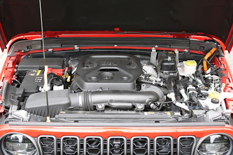 Jeep Wrangler 4xe Rubicon X 2024 : essai routier Image