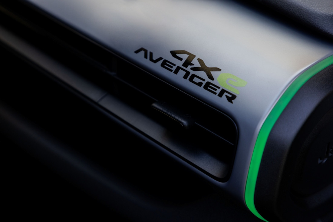 jeep-avenger-4xe (11).jpg