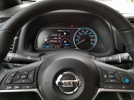 Editorial 2018 nissan leaf 17 sw