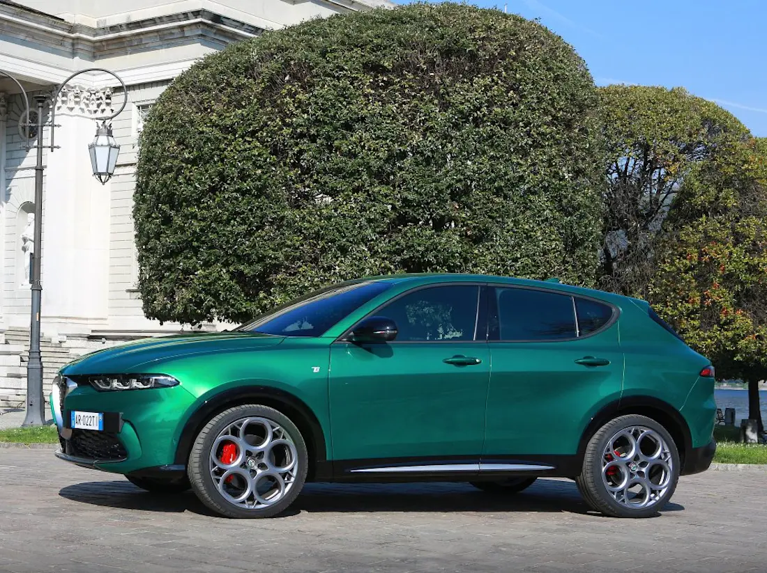alfa-romeo-tonale-2022-2 alfa-romeo-tonale-2022-2