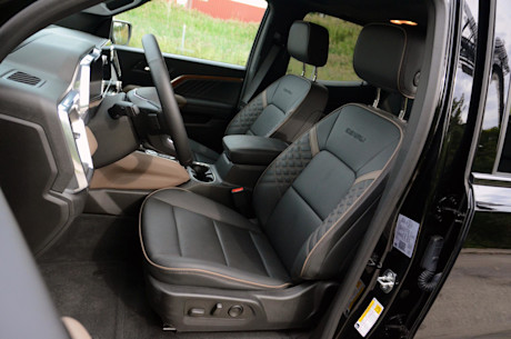 GMC Canyon Denali 2023 : essai routier Body Image