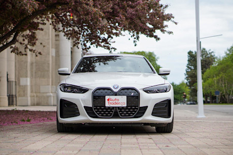 Editorial 2022 bmw i4 edrive40 02 jl