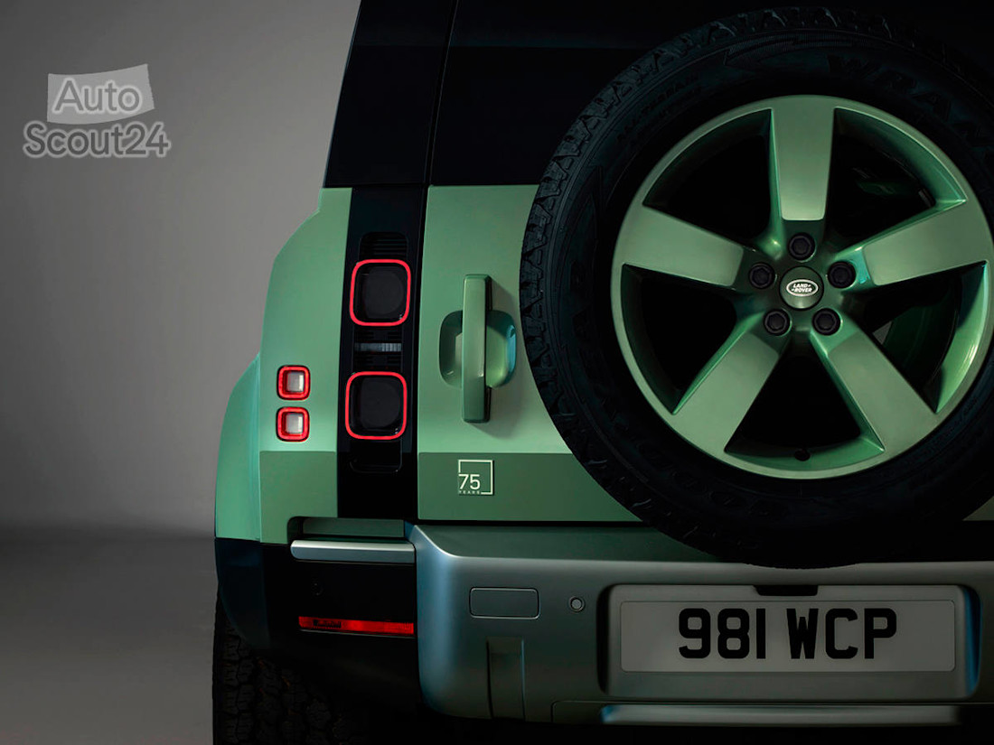 Nuevo Land Rover 75 aniversario (11).jpg