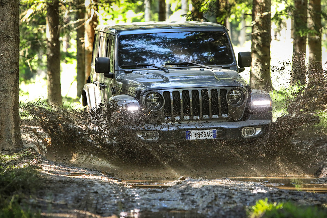 180703_Jeep_Sahara_12.jpg