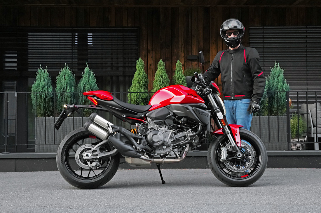 3 ducati-monster-2026-ah-seite