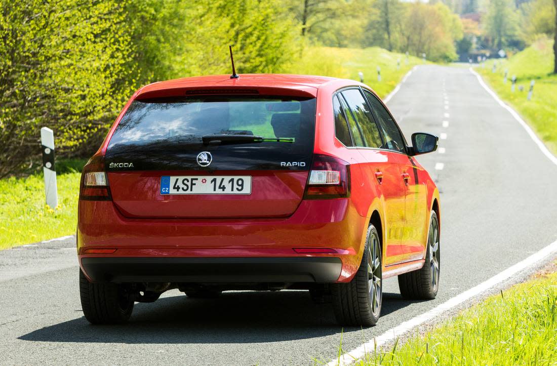 7gKbNQoxhkoJ3EhFPllfX0-3c46ebe433d0635b5b6cab0347e5cec0-skoda-rapid-back-1100