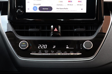 Editorial 2023 toyota corolla le upgrade td 230623 23 jm