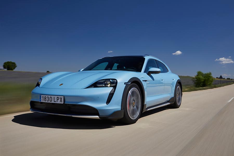 PORSCHE-TAYCAN-CROSS-TURISMO-019.jpg