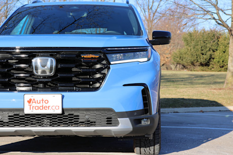 Editorial 2024 honda pilot review exterior lights