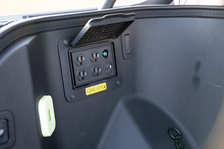 2025 Ford F-150 Lightning Review Image