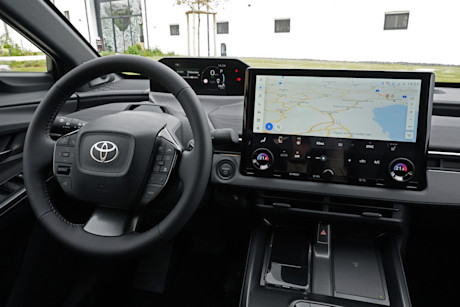 Toyota C-HR+ (2026)_Cockpit