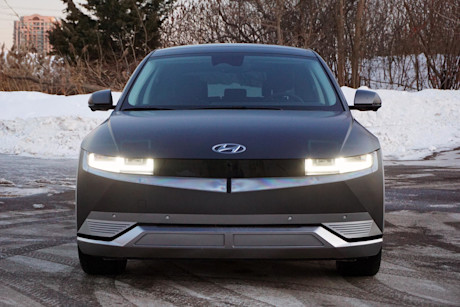 Editorial 2022 hyundai ioniq 5 preferred long range awd 01 di