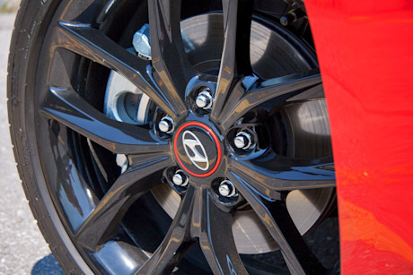 Editorial 2019 hyundai veloster turbo performance package 14 lw