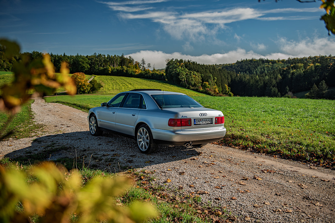 audi-a8-d2-w12-2002-seite-heck