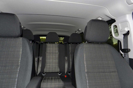 Editorial 2016 mercedes benz metris passenger van jb 19
