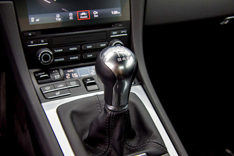 Editorial 2018 porsche cayman gts 40 lw