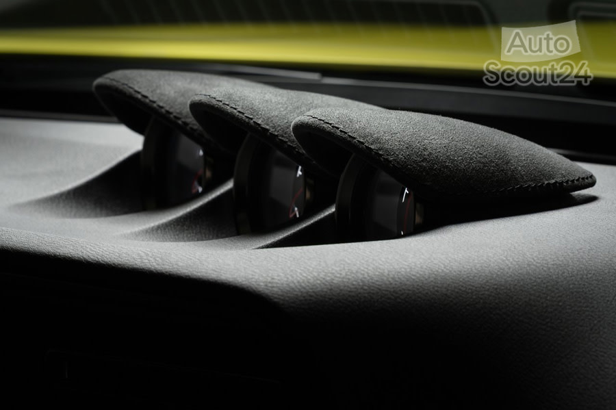 Nissan-Z_Proto_Concept-2020-1280-30.jpg