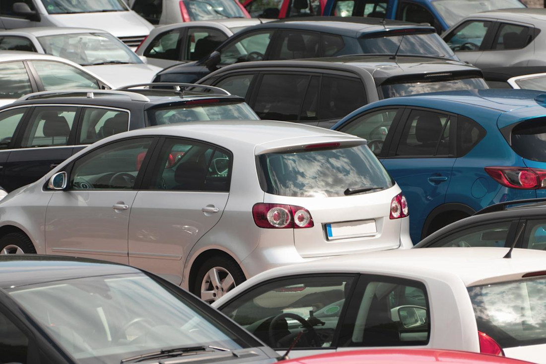 Stationnement d’un véhicule en panne : les délais légaux