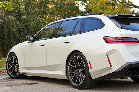 2025 BMW M5 Touring Review Image