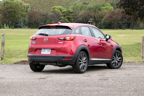 Editorial 2016 mazda cx 3 gt w tech 04 jw