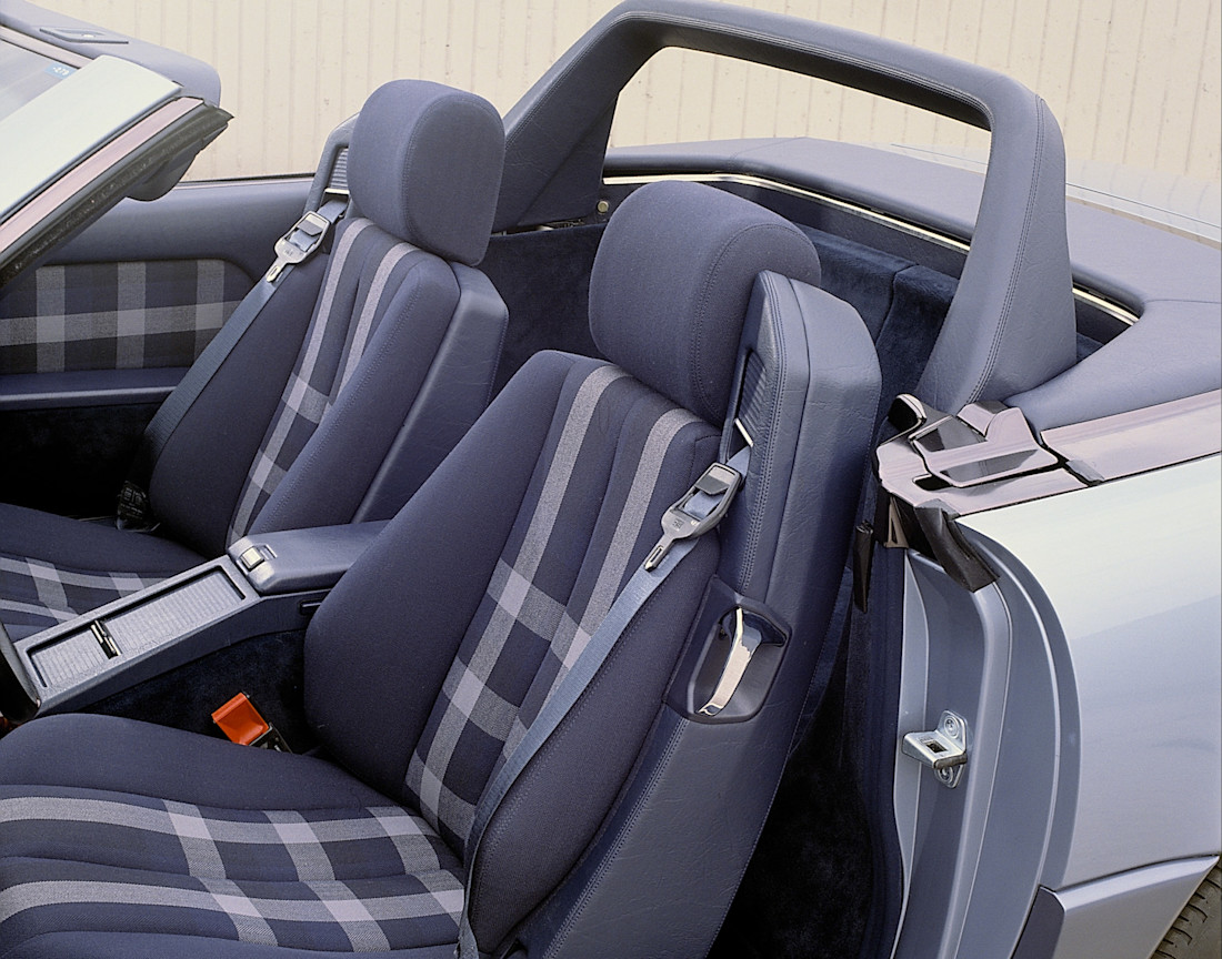 mercedes-r-129-seats