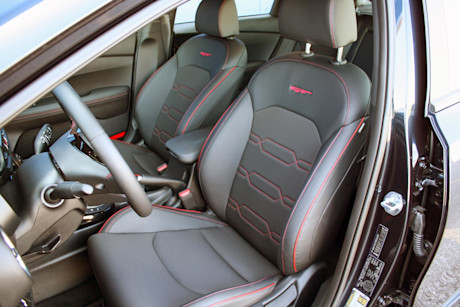 Kia Forte5 GT manuelle 2021 : essai routier Image