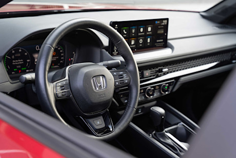 Editorial 2025 toyota camry vs honda accord comp jw 240918 12