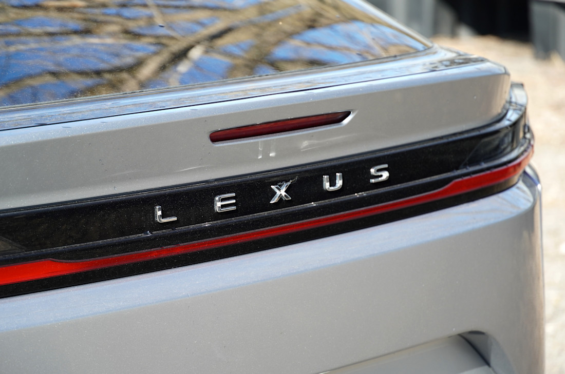 2026-Lexus-RZ350e (5).jpg