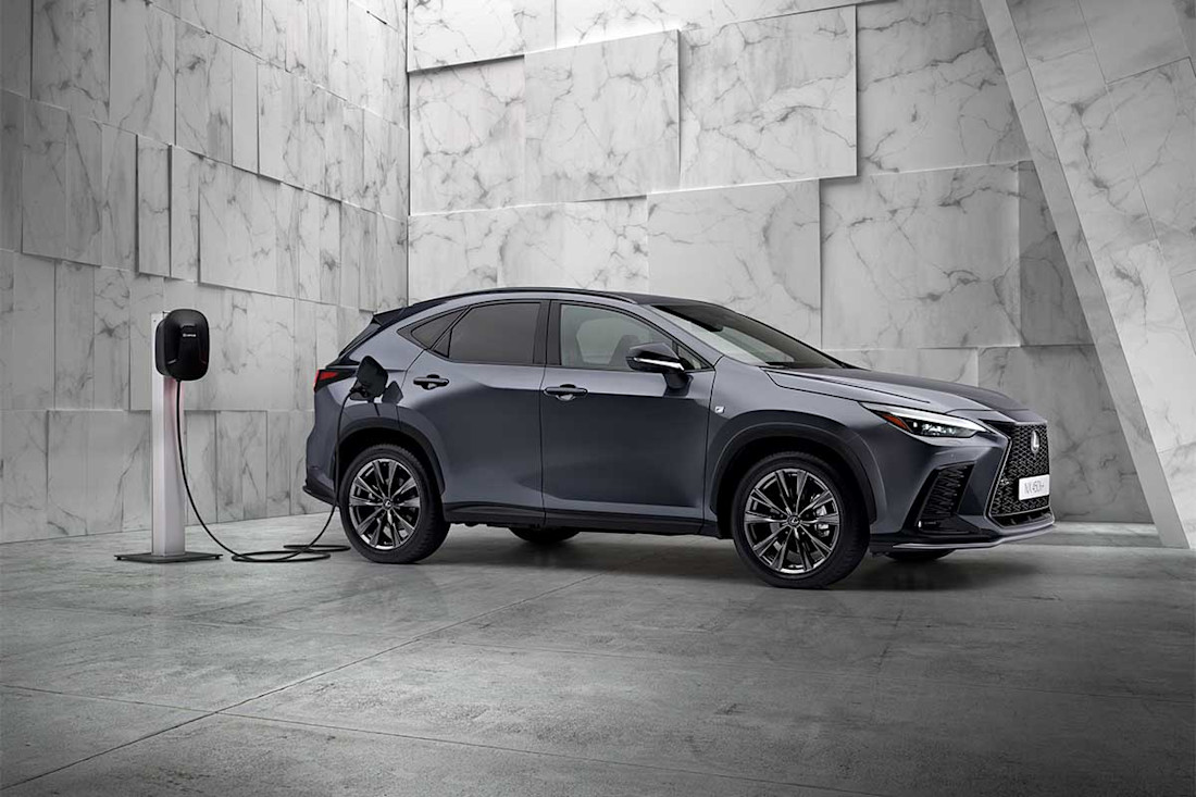 Lexus NX : nouvelle génération et version plug-in hybride (2021)