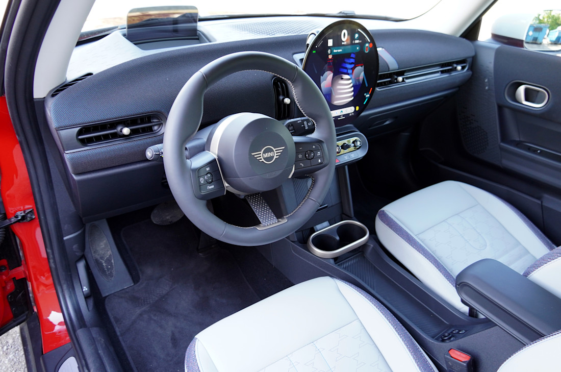 Mini-Cooper-C-2026 (19).jpg