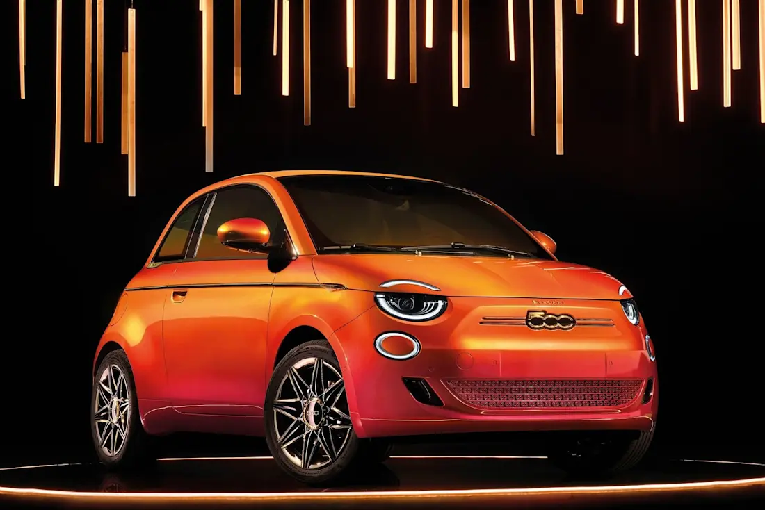New-Fiat-500-Elektro-2020-Special-Outside New-Fiat-500-Elektro-2020-Special-Outside