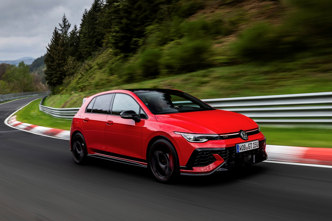 vw-golf-gti-edition-50 (1).jpg